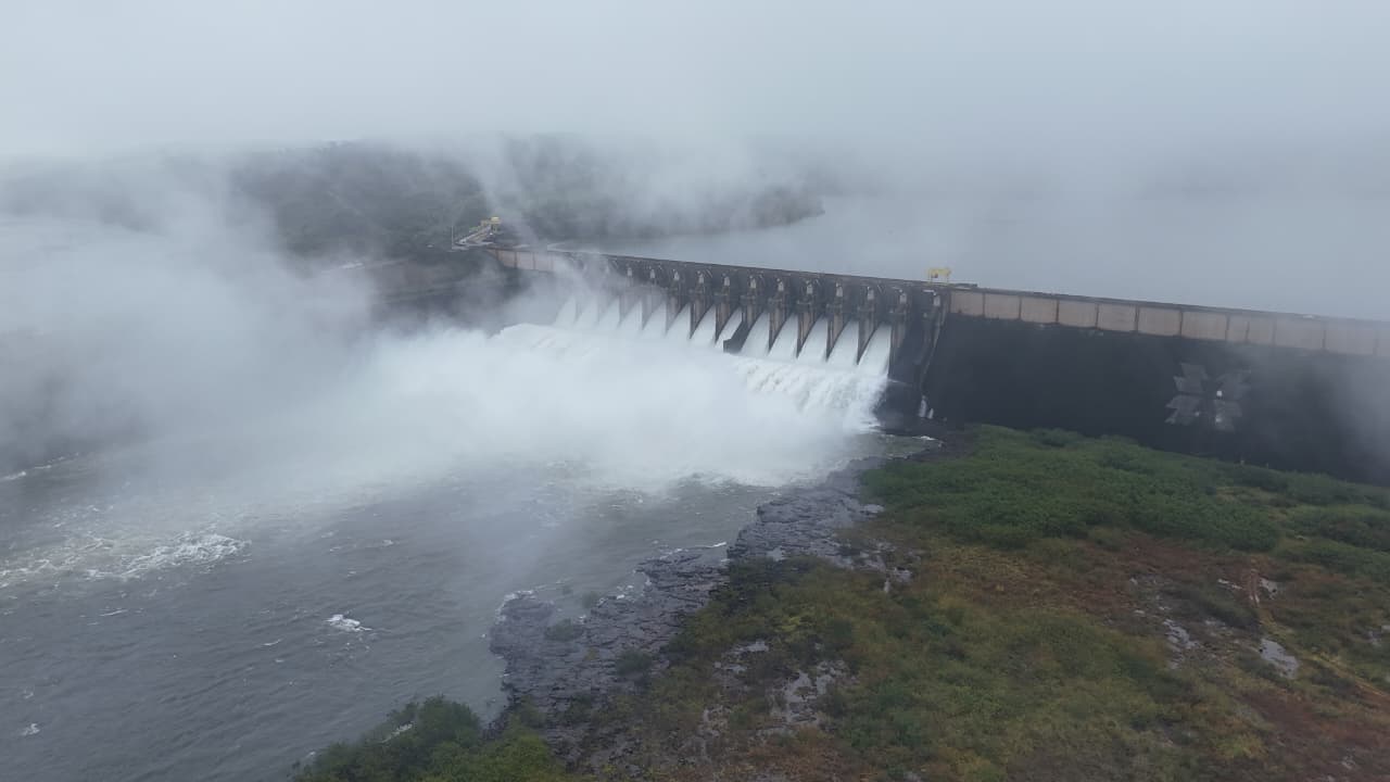 USINA DE SALTO CAXIAS ABRE TODAS AS COMPORTAS
