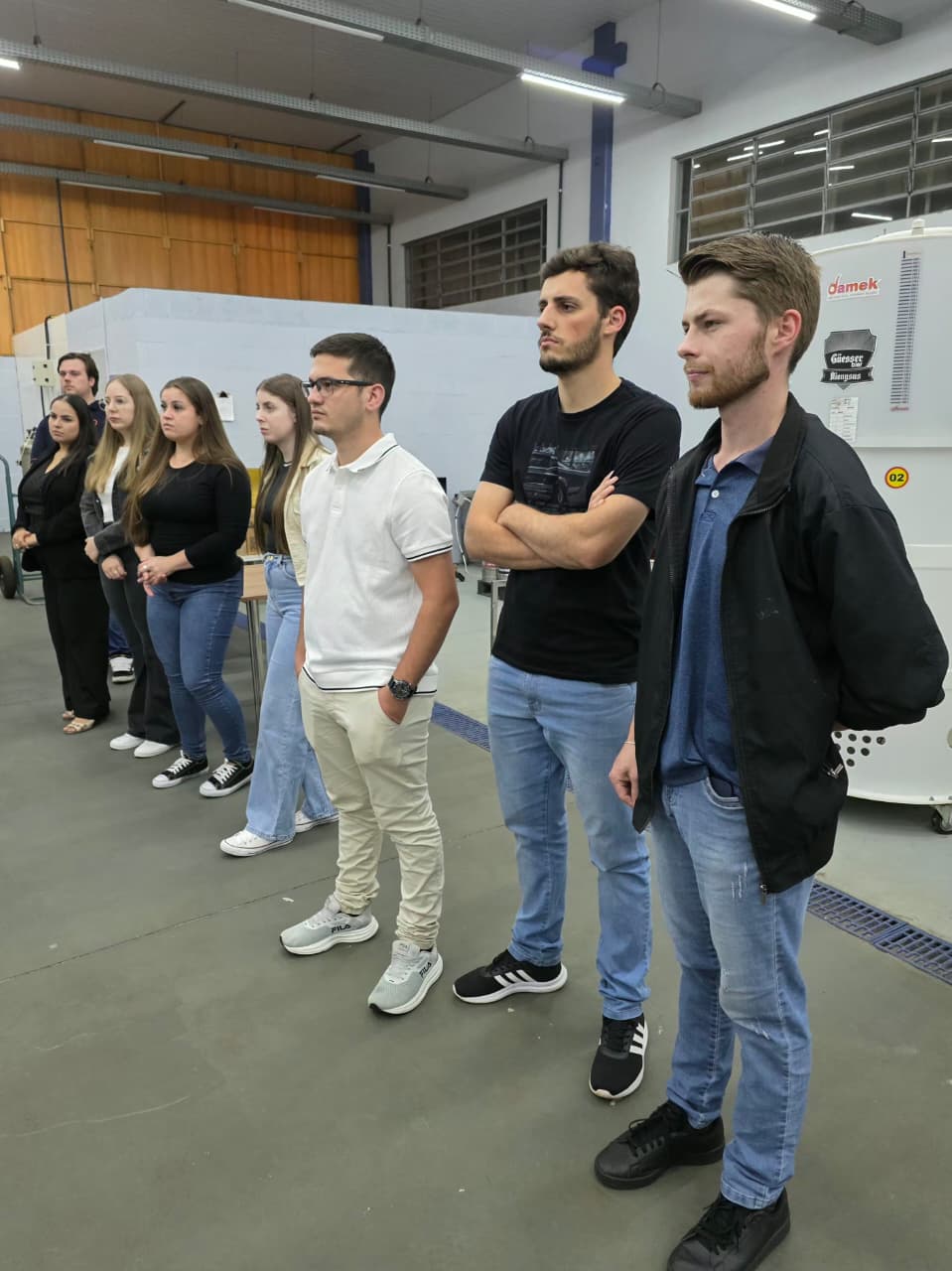 ALUNOS DE FACULDADE DE ADMINISTRAÇÃO VISITAM FÁBRICA DE CHOPE DE NOVA PRATA DO IGUAÇU